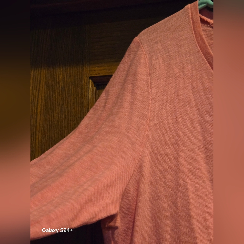 Pink V-Neck Long Sleeve Top - Picture 8 of 13